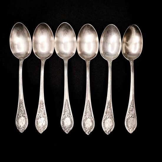 Ēdamkarotes ar Faberžē dekoru