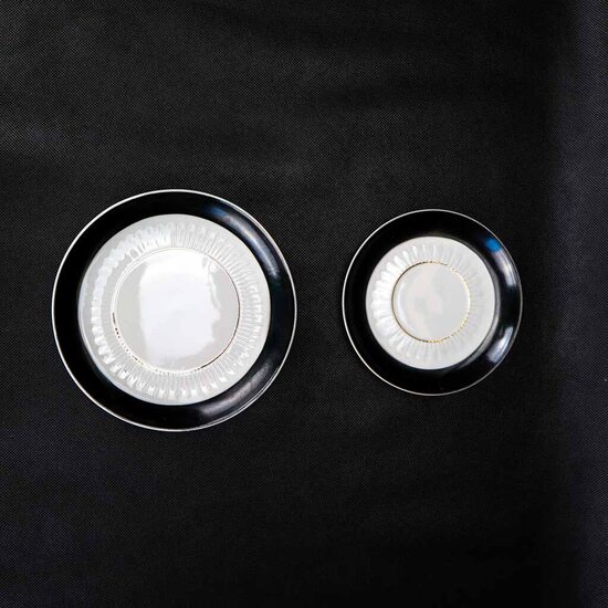 Saulītes apakštase un kūku šķīvis