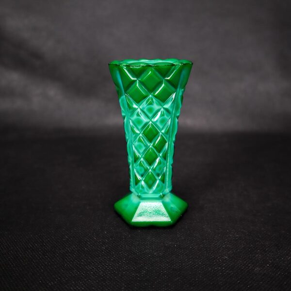Malahīta stikla vāzīte