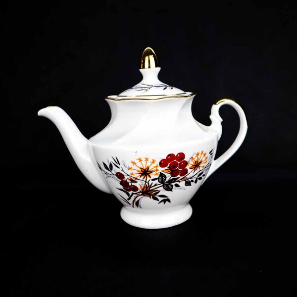 Tējkanna Viktorija ar rudens ogām un zeltu